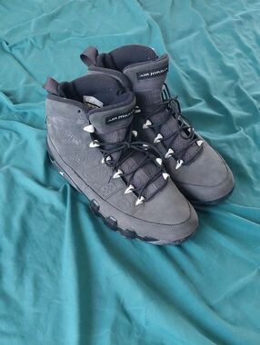 Jordan 9 Anthricte